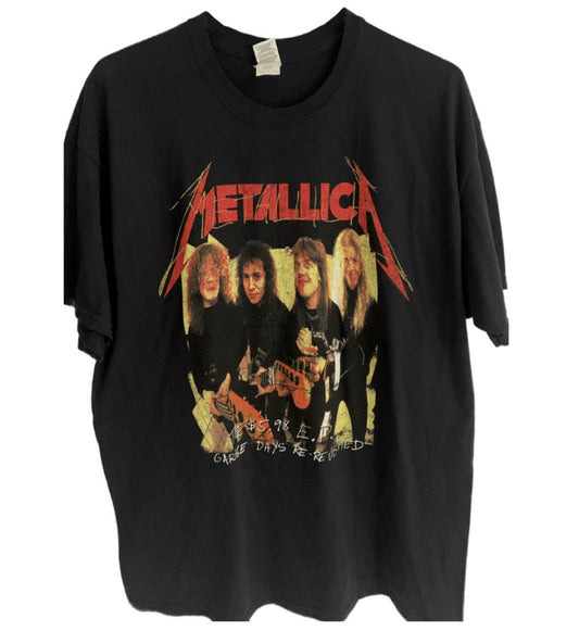 Metallica - Garage Photo Yellow Band Mens T-Shirt